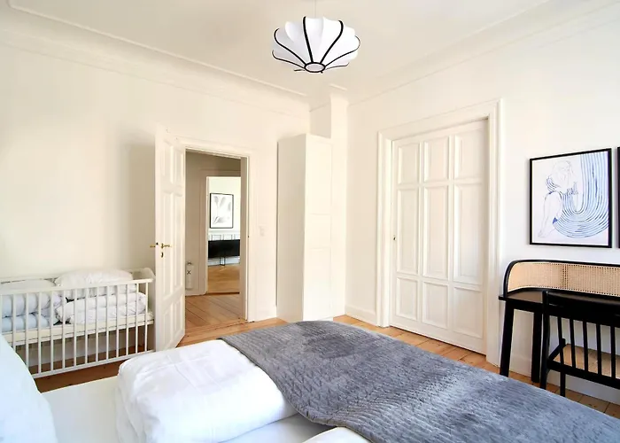 Huge Modern & 2br Loft